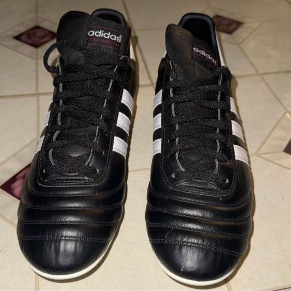 Men’s Size 9.5

Adidas Copa Mundial Kangaroo Leather Soccer Cleats